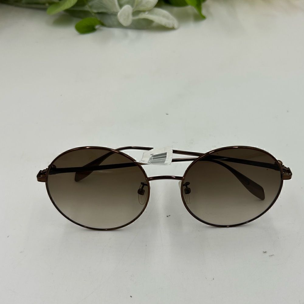 Unisex Alexander McQueen sunglasses made in Italy